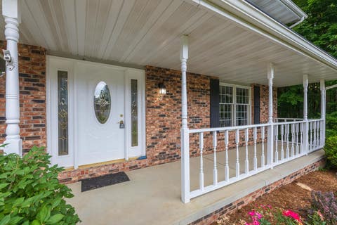 Tiny photo for 3 Shagbark Court, Bloomington, IL 61701 (MLS # 12677052)