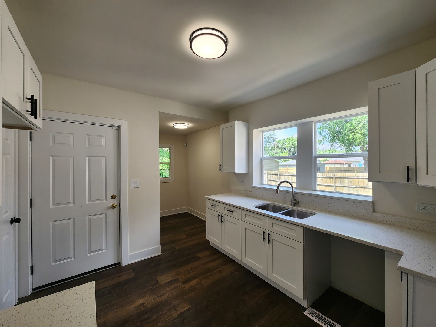 12416 S Carpenter Street