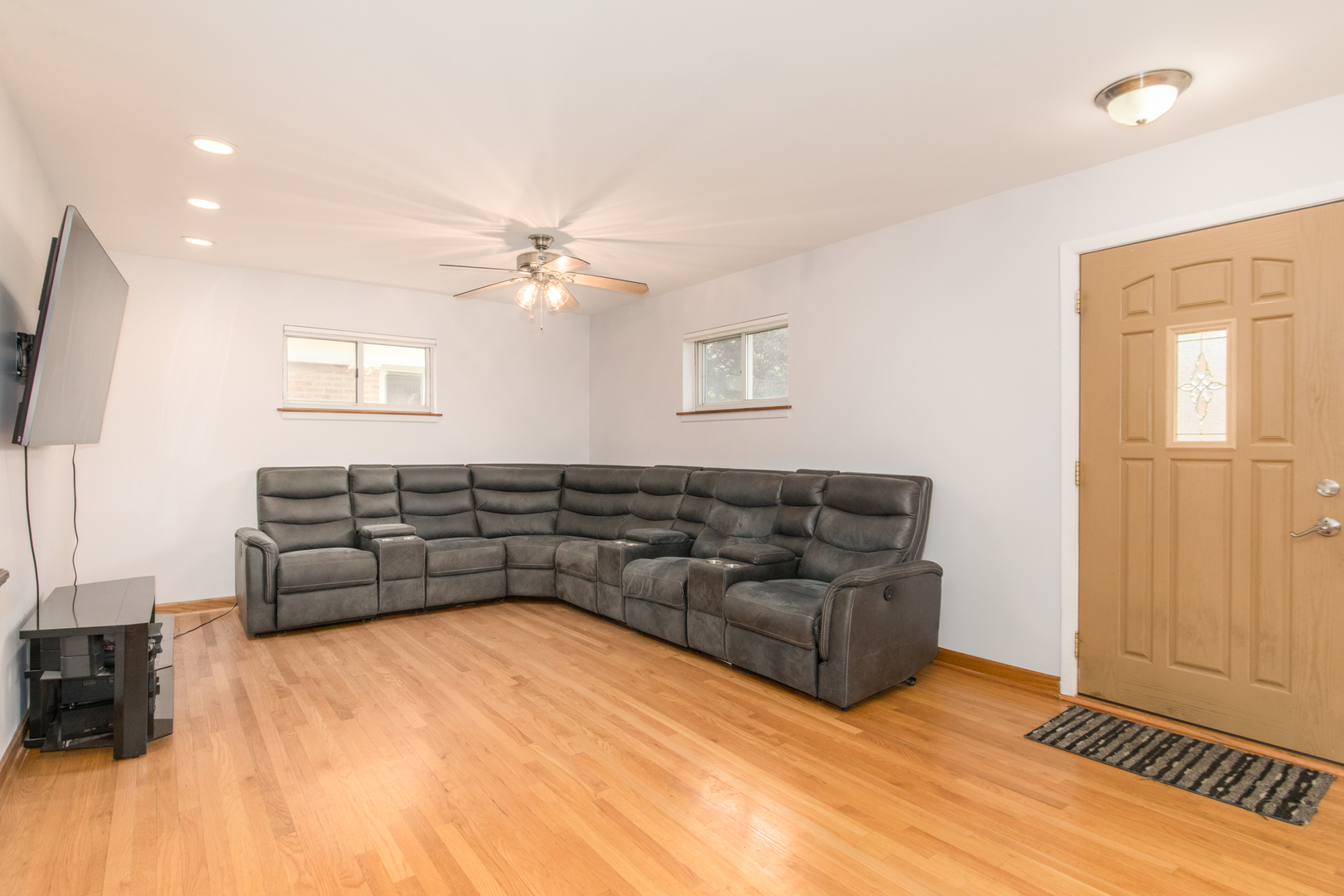 8233 N Octavia Avenue
