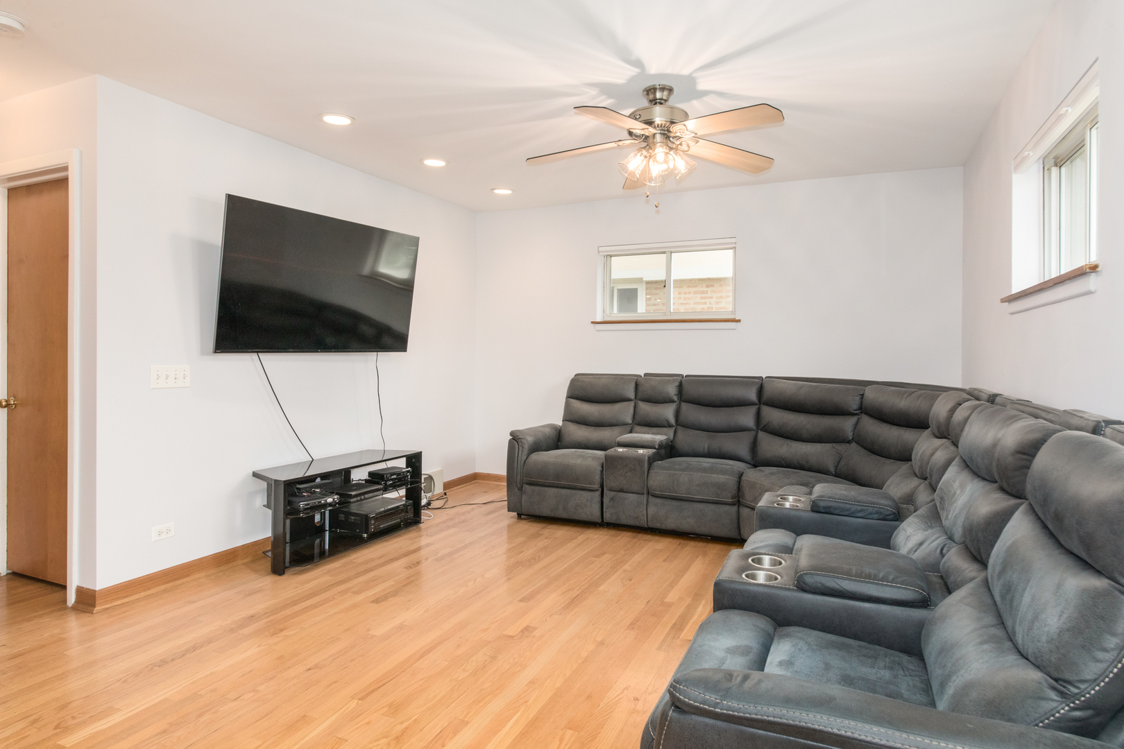 8233 N Octavia Avenue