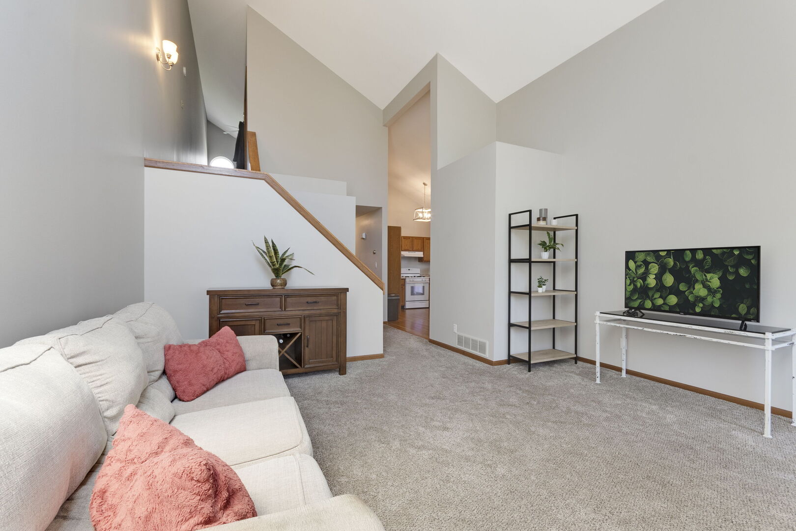 824 E Kahler Road 824