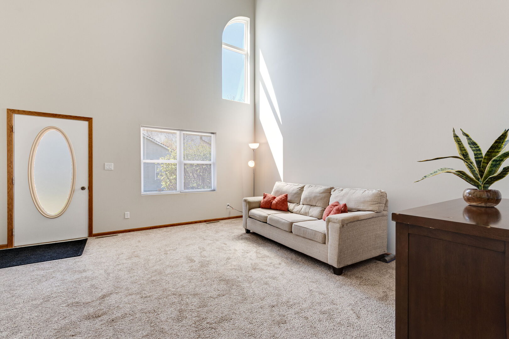 824 E Kahler Road 824