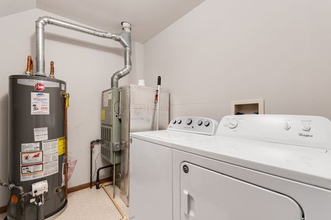 Tiny photo for 824 E Kahler Road #824, Wilmington, IL 60481 (MLS # 12620263)