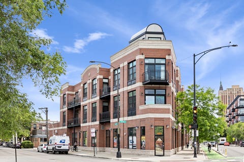 Photo of 2089 W WABANSIA Avenue #303, Chicago, IL 60647 (MLS # 12646843)