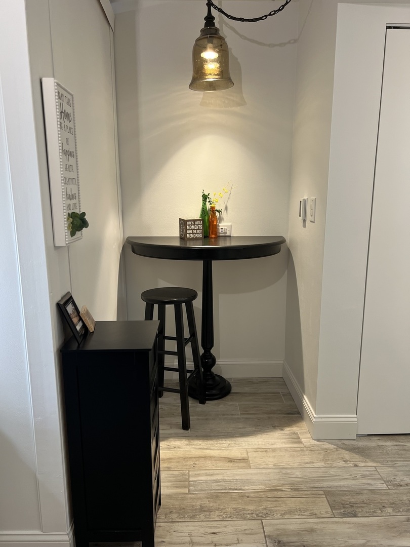 255 S West Avenue S 403