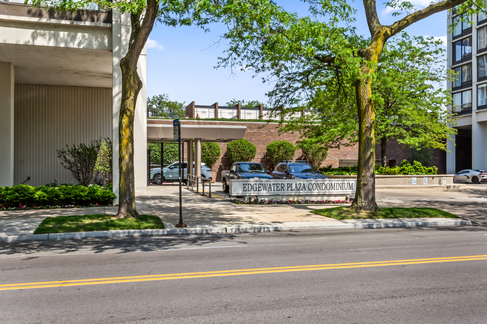 5455 N SHERIDAN Road 1802