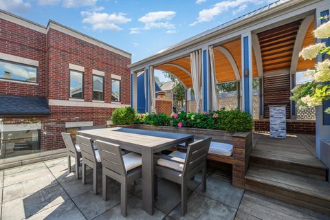 Tiny photo for 2730 N Magnolia Avenue, Chicago, IL 60614 (MLS # 12468551)
