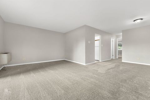 Tiny photo for 271 Northgate Parkway #1B, Wheeling, IL 60090 (MLS # 12506575)