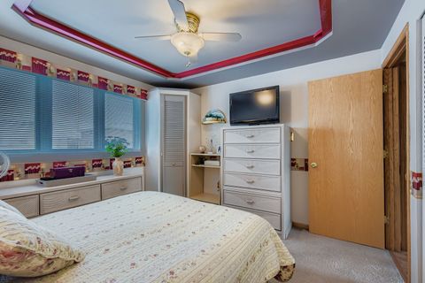 Tiny photo for 7336 86th Street W #2B, Bridgeview, IL 60455 (MLS # 12406773)