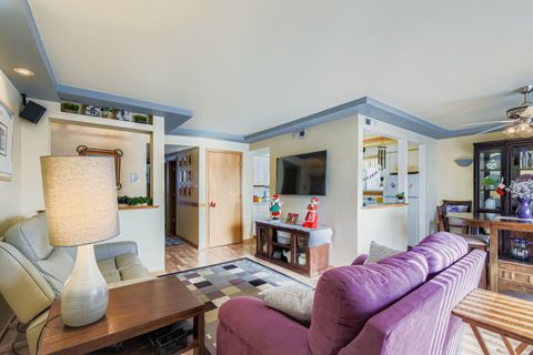 Tiny photo for 7336 86th Street W #2B, Bridgeview, IL 60455 (MLS # 12406773)