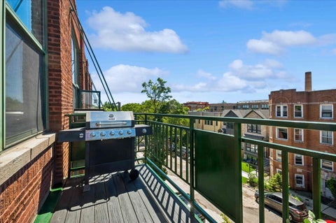 Tiny photo for 2654 W Medill Avenue #308, Chicago, IL 60647 (MLS # 12660023)