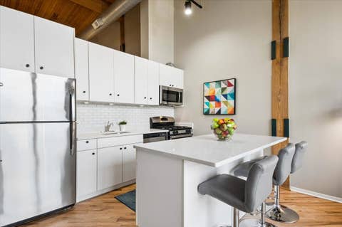 Tiny photo for 2654 W Medill Avenue #308, Chicago, IL 60647 (MLS # 12660023)
