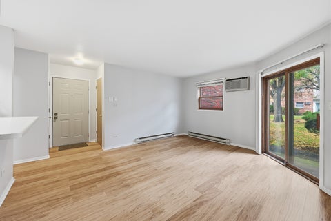 Tiny photo for 4305 W Shamrock Lane #1D, McHenry, IL 60050 (MLS # 12782432)