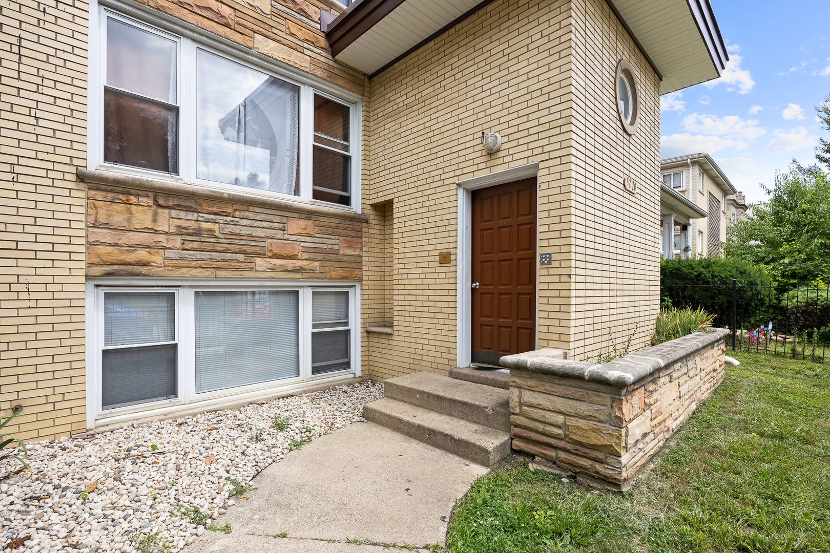 5220 W Washington Boulevard