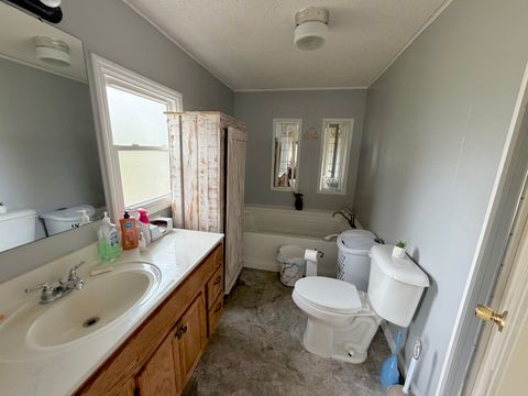 Tiny photo for 2041 mills cart Road, Salem, IL 62881 (MLS # 12608966)