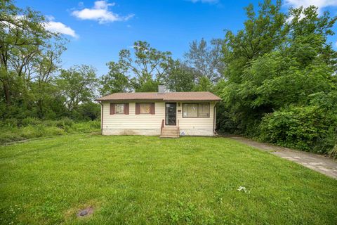 Photo of 172 W 158th Street, Harvey, IL 60426 (MLS # 12677447)