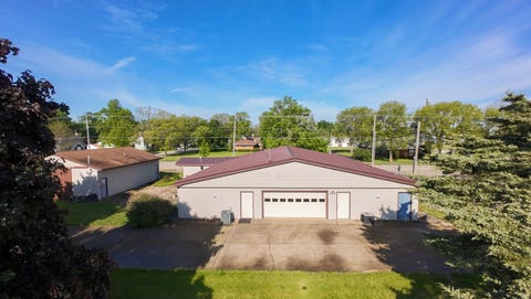 Tiny photo for 103 S 4th Street, Chatsworth, IL 60921 (MLS # 12642252)