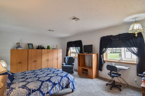 Tiny photo for 103 S 4th Street, Chatsworth, IL 60921 (MLS # 12642252)