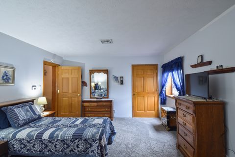 Tiny photo for 103 S 4th Street, Chatsworth, IL 60921 (MLS # 12642252)