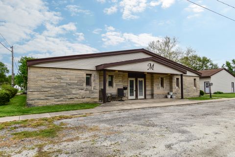Tiny photo for 103 S 4th Street, Chatsworth, IL 60921 (MLS # 12642252)