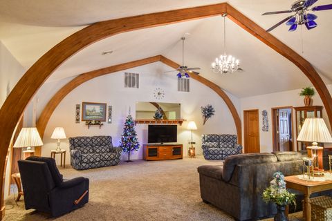 Tiny photo for 103 S 4th Street, Chatsworth, IL 60921 (MLS # 12642252)