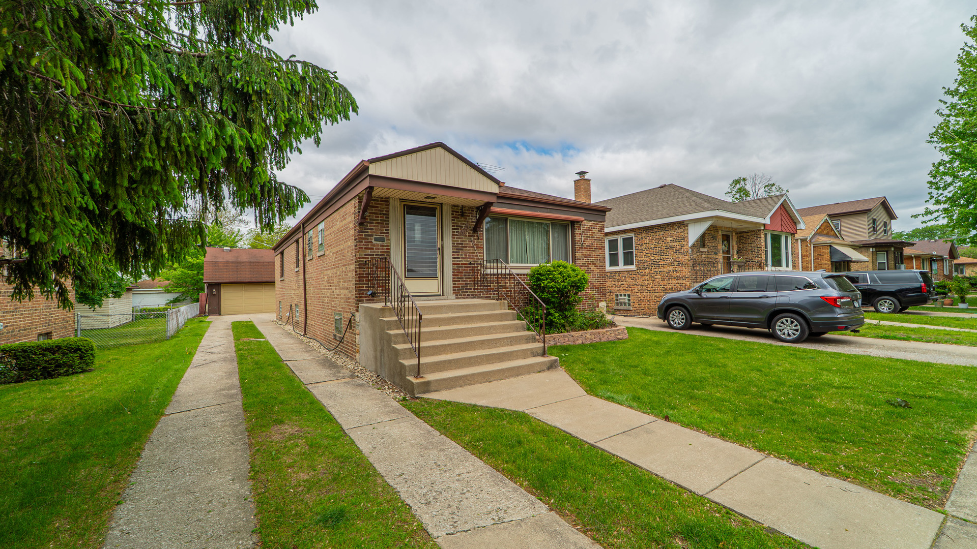 13122 S Escanaba Avenue