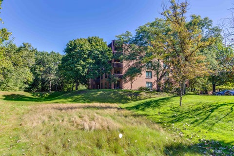 Tiny photo for 1066 Shermer Road #43, Northbrook, IL 60062 (MLS # 12776425)