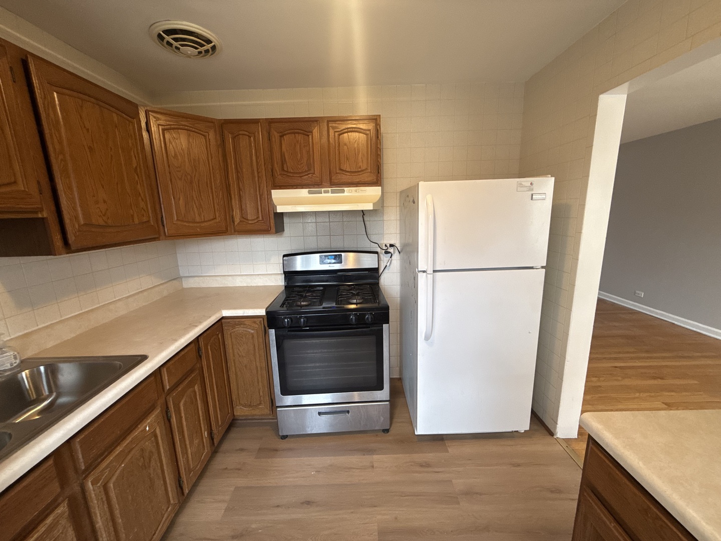 6541 N Kedzie Avenue