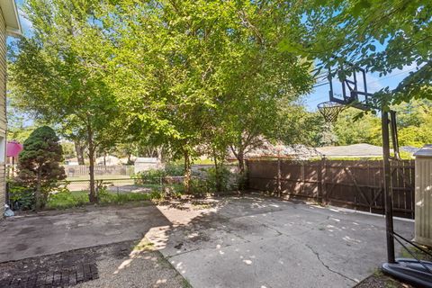 Tiny photo for 2011 Brummel Street, Evanston, IL 60202 (MLS # 12516556)