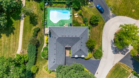 Tiny photo for 1 Oak Creek Road, Rolling Meadows, IL 60008 (MLS # 12691445)