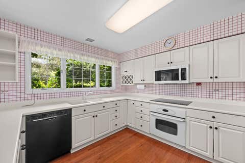 Tiny photo for 1 Oak Creek Road, Rolling Meadows, IL 60008 (MLS # 12691445)