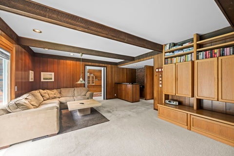 Tiny photo for 1 Oak Creek Road, Rolling Meadows, IL 60008 (MLS # 12691445)