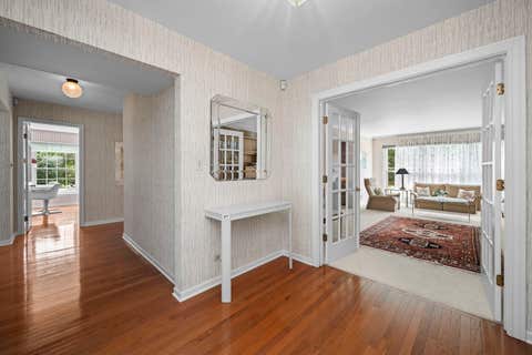 Tiny photo for 1 Oak Creek Road, Rolling Meadows, IL 60008 (MLS # 12691445)