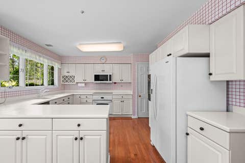 Tiny photo for 1 Oak Creek Road, Rolling Meadows, IL 60008 (MLS # 12691445)