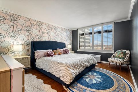 Tiny photo for 1450 N Astor Street #8C, Chicago, IL 60610 (MLS # 12576709)