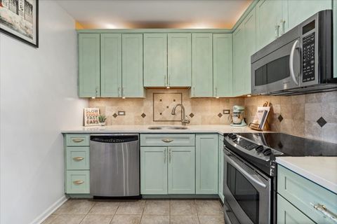Tiny photo for 1450 N Astor Street #8C, Chicago, IL 60610 (MLS # 12576709)