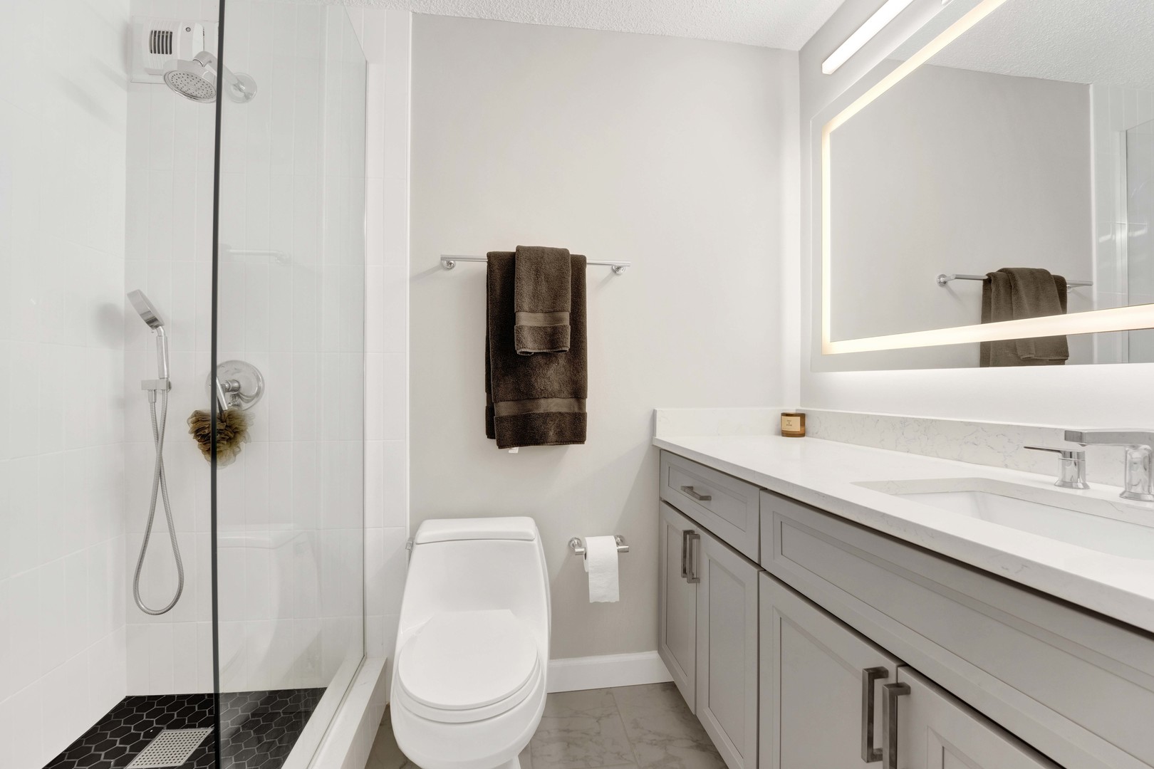 405 N WABASH Avenue 2614