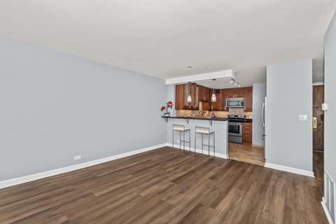 Tiny photo for 5855 N SHERIDAN Road #19F, Chicago, IL 60660 (MLS # 12722744)