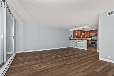 Tiny photo for 5855 N SHERIDAN Road #19F, Chicago, IL 60660 (MLS # 12722744)