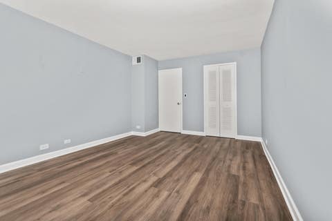 Tiny photo for 5855 N SHERIDAN Road #19F, Chicago, IL 60660 (MLS # 12722744)