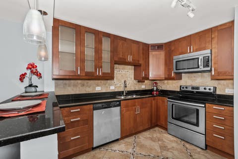 Tiny photo for 5855 N SHERIDAN Road #19F, Chicago, IL 60660 (MLS # 12722744)