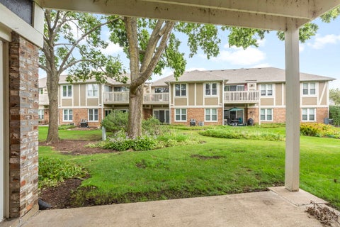 Tiny photo for 1255 Regency Court #1255, Vernon Hills, IL 60061 (MLS # 12743544)