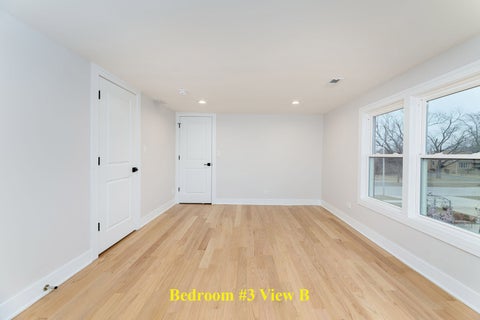Tiny photo for 8110 Lockwood Avenue, Burbank, IL 60459 (MLS # 12748585)