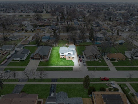 Tiny photo for 8110 Lockwood Avenue, Burbank, IL 60459 (MLS # 12748585)