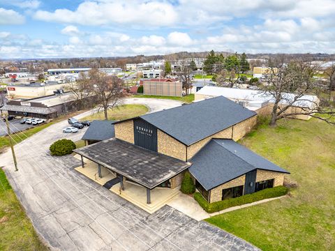 1345 S Eastwood Drive Woodstock IL 60098