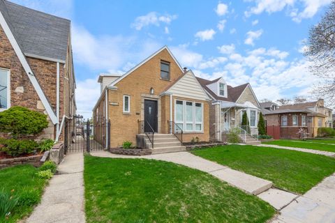 Tiny photo for 1941 N New England Avenue, Chicago, IL 60707 (MLS # 12476474)