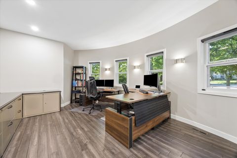Tiny photo for 125 Circle Ridge Drive, Burr Ridge, IL 60527 (MLS # 12652076)