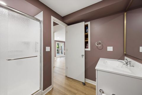 Tiny photo for 125 Circle Ridge Drive, Burr Ridge, IL 60527 (MLS # 12652076)