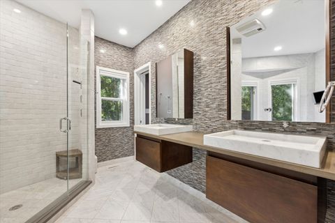 Tiny photo for 125 Circle Ridge Drive, Burr Ridge, IL 60527 (MLS # 12652076)