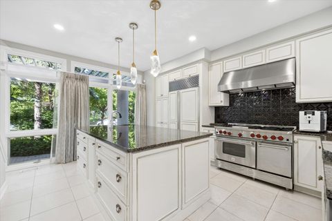 Tiny photo for 125 Circle Ridge Drive, Burr Ridge, IL 60527 (MLS # 12652076)